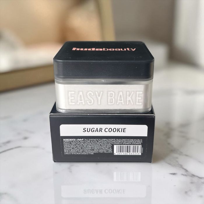 Huda Beauty Easy Bake • Nou • Original