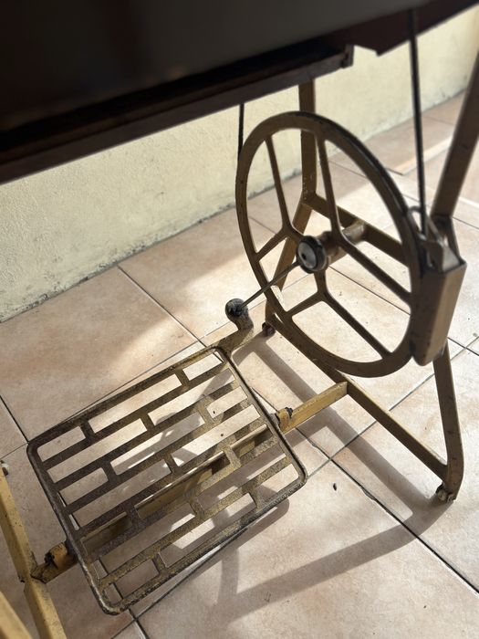 Masina de cusut Ileana-UMC Cugir-cu masa originala-Braila