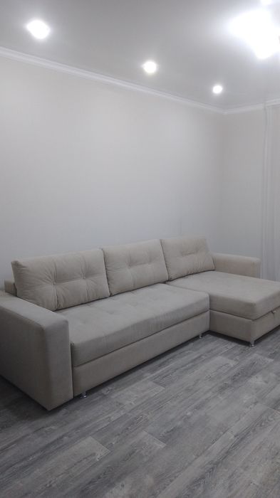 Диван большой 100 тыс.