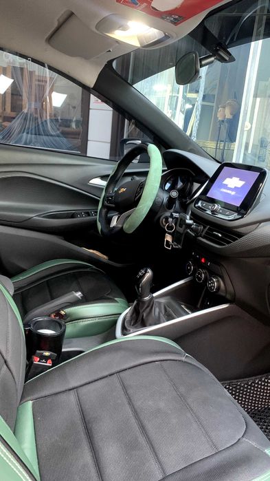 ONIX автомабил сотилади