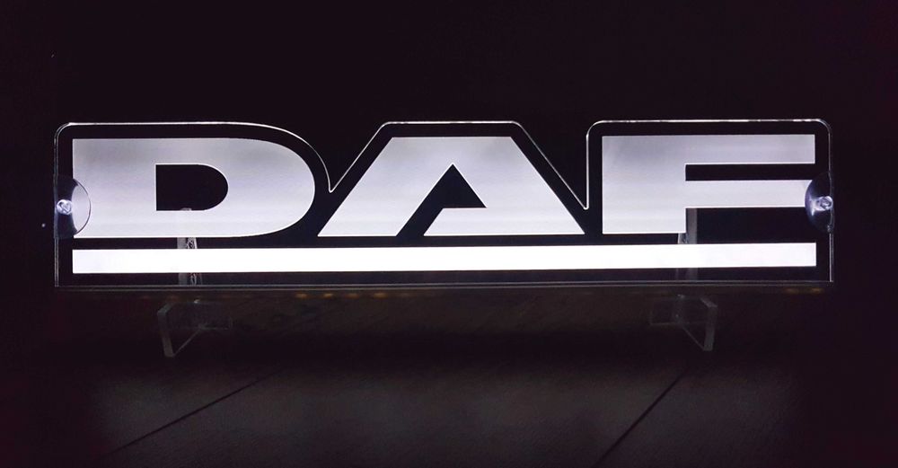 Светещи лазерно гравирани табели за камиони 12 или 24 волта