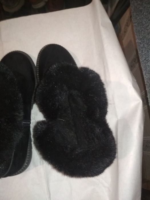 Продам женские зимние ботинки, размер 38-39