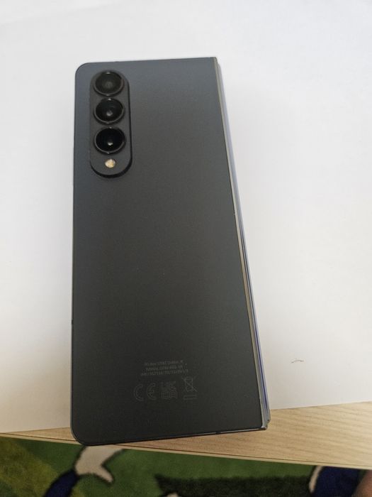 Samsung galaxy fold4