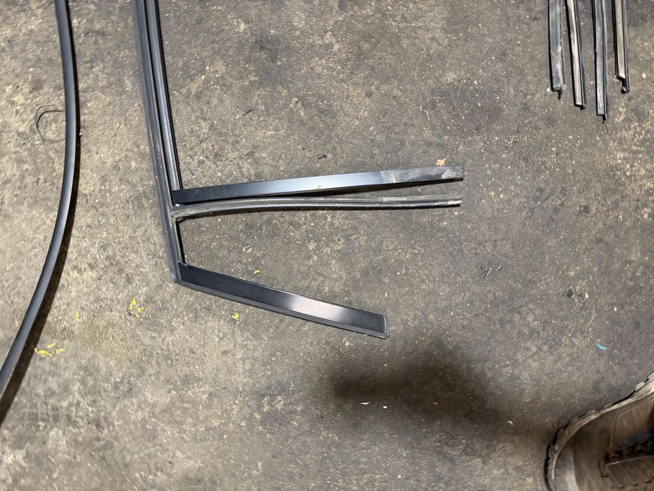 Shadow line лайстни за BMW E91