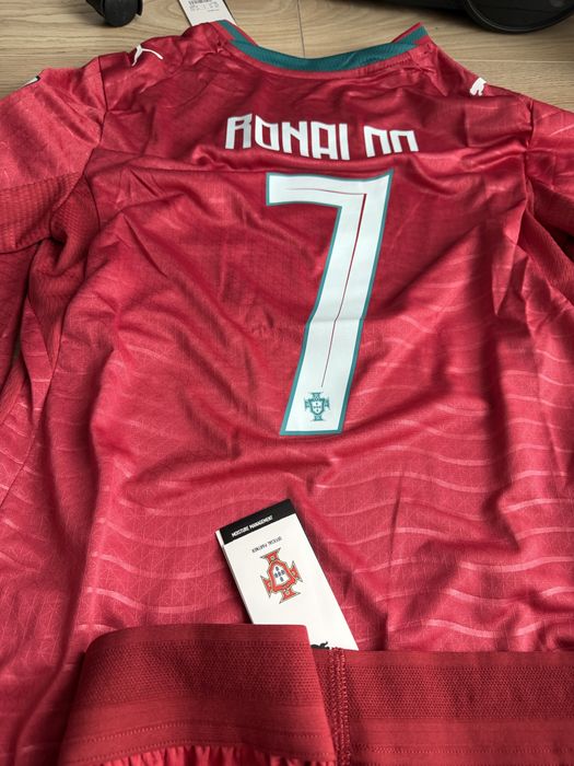 Set tricou de fotbal cu pantaloni scurti Puma Portugalia Cr7 Cristiano Ronaldo 7 marime M nou