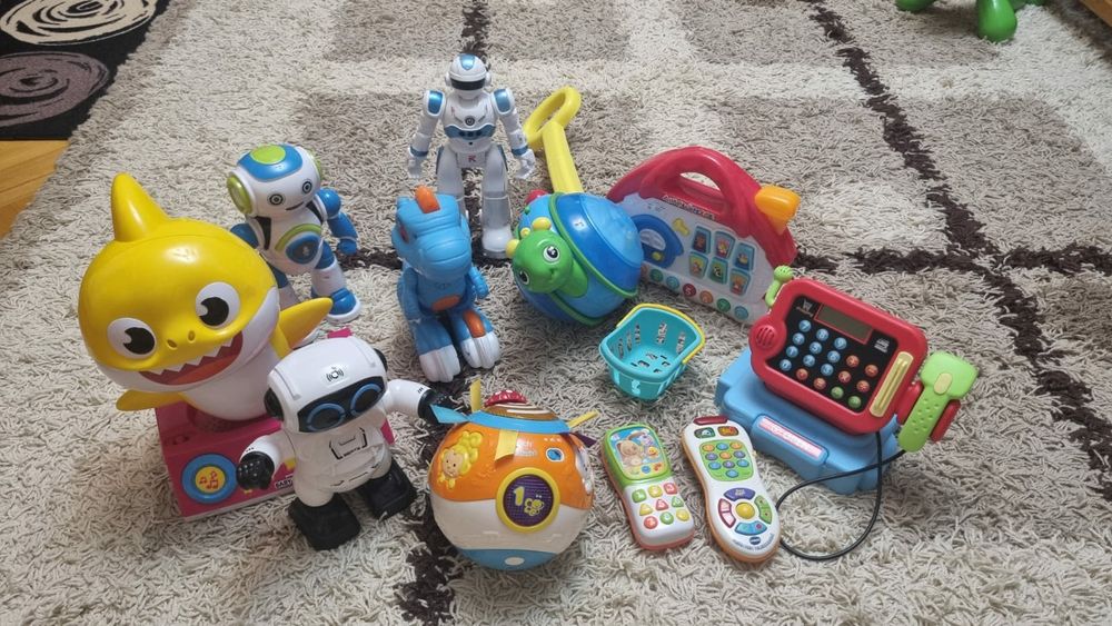 Vand jucarii Noriel,  casuta mea , mașină de spălat ..