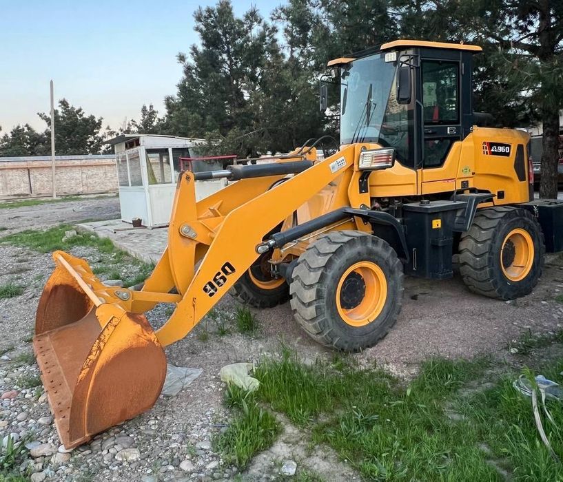 Срочно погрузчик арзон нархда сотилади 2025 йил