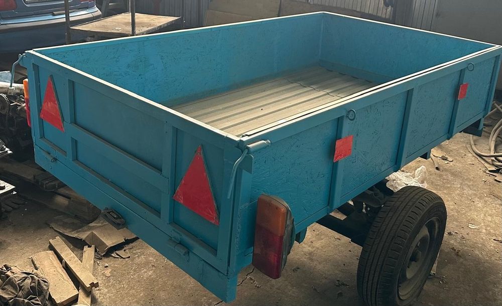 Продам прицеп в отличном состояние