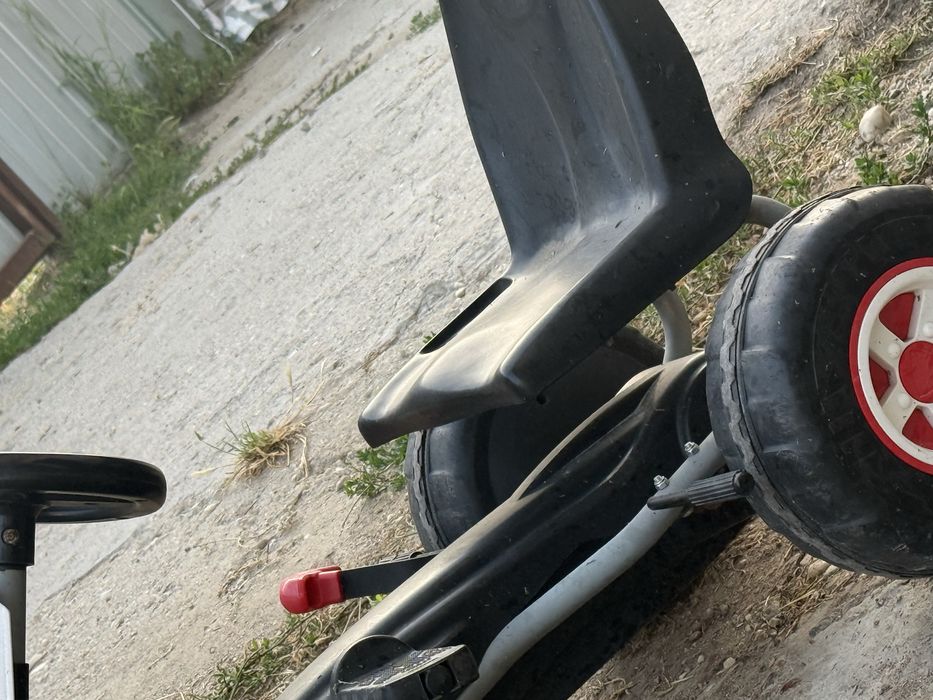 Kart cu pedale copii