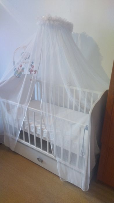 Детская кровать-качалка