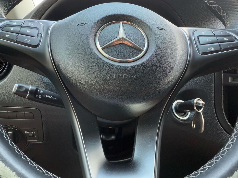 Mercedes Benz Vito