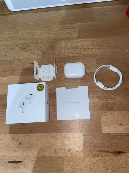 Air pods pro generatia a 2-a