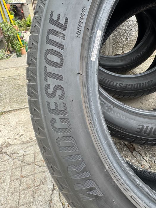 Летни гуми Bridgestone 235/50/18