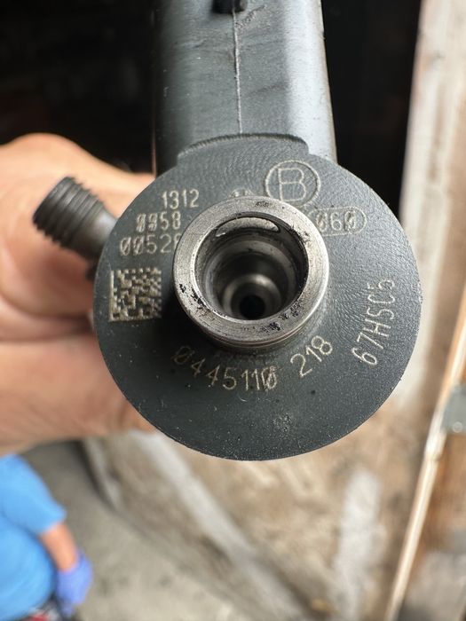 Pompa inalta regulator presiune injectoare piese Jeep Cherokee 2.5 2.8