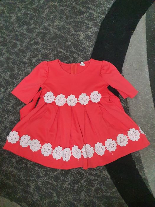 Платье на девочку