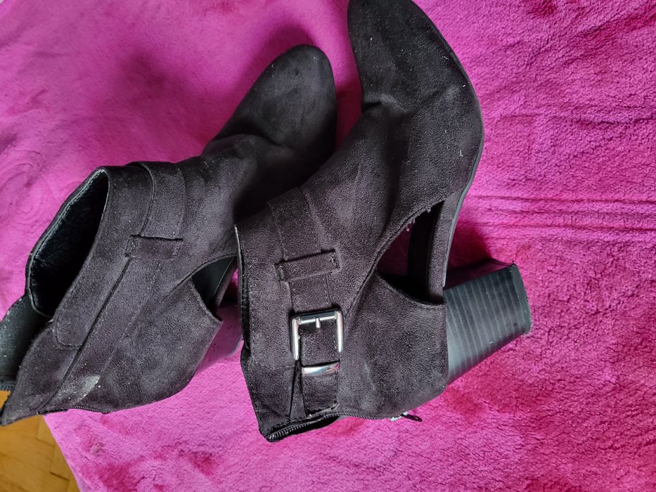 Продавам дамски обувки ест.кожа