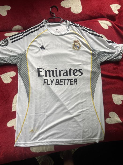 Tricou Real Madrid Bellingham nou marimea XL în