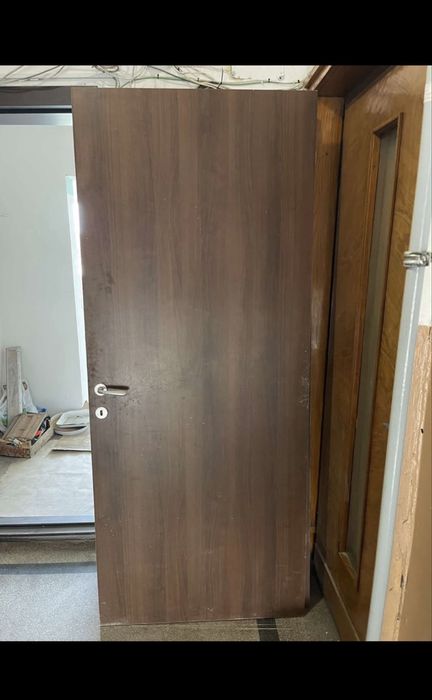 Интериорни врати с каси 4бр / 120 евро за бр