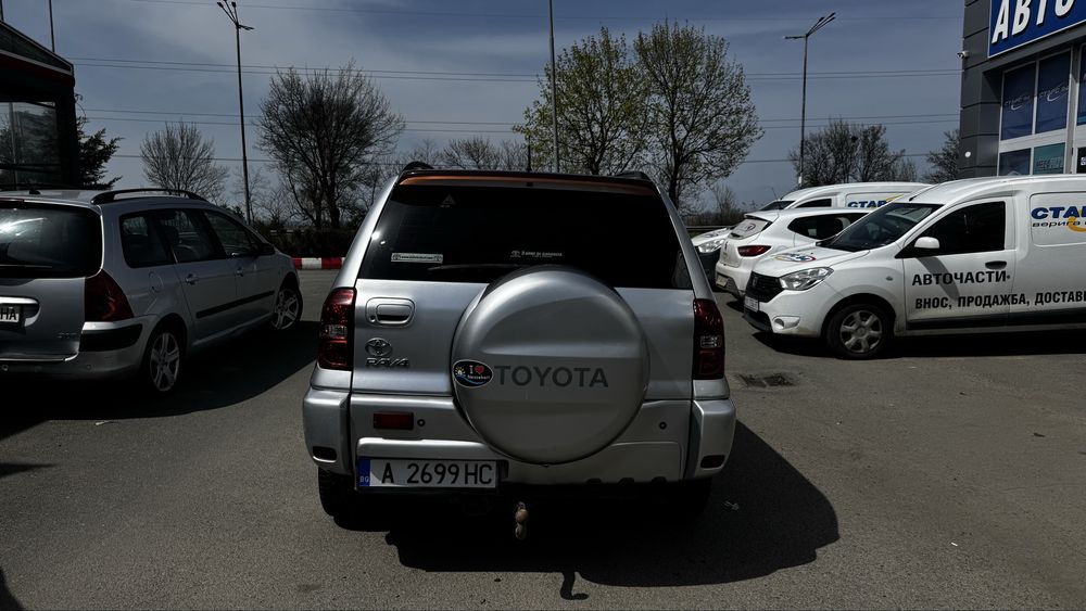 Toyota RAV4.   XA20