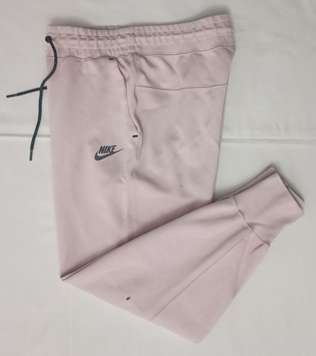 Nike Tech Fleece Tracksuit оригинален екип S Найк горнище и долнище памук спорт комплект