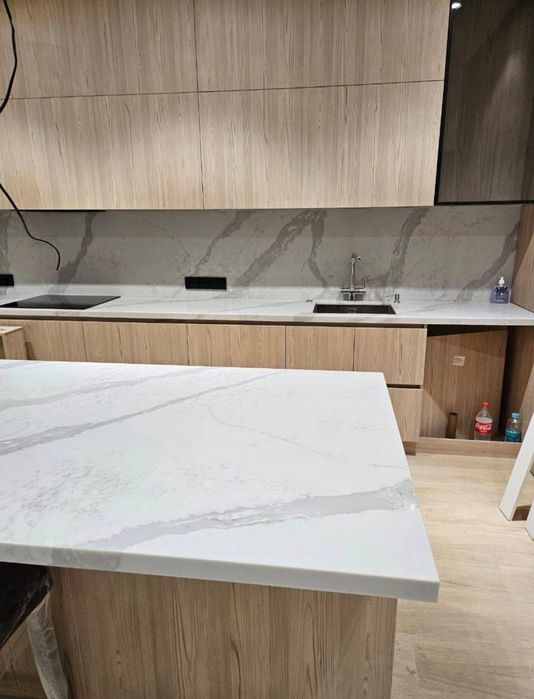 столешница и санузел из изкуствения камень