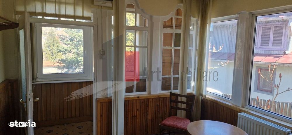 Casa De Vanzare In Busteni- Poiana Tapului