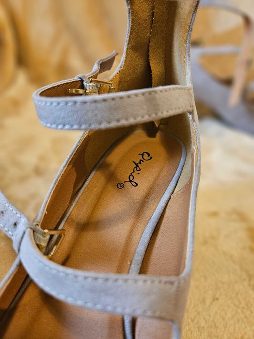 Pantofi cu toc eleganti velur Qupid shoes NOI 38 39