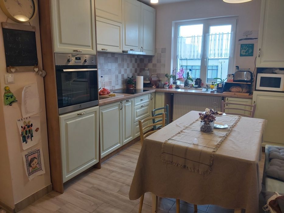 De vanzare apartament 3 camere decomandat in Manastur -strada Negoiu
