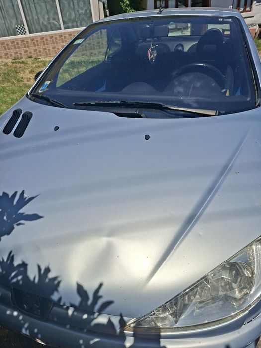 Vând Peugeot 206 cc