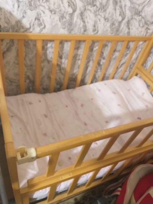 Продам кровать детскую