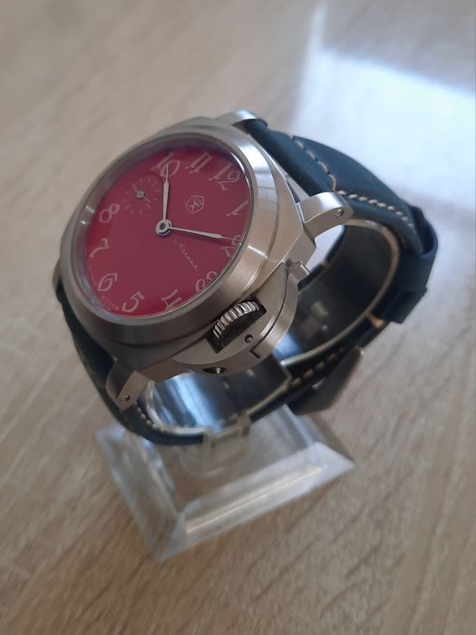 Молния-марьяж в корпусе Panerai