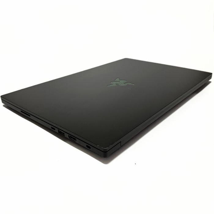 Razer Blade 15/QHD 240Hz/i7-12800H 14x4.80GHz/RTX 3070 Ti/16GB DDR5/1TB