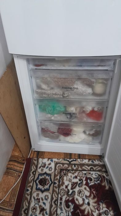 Продам холодильник