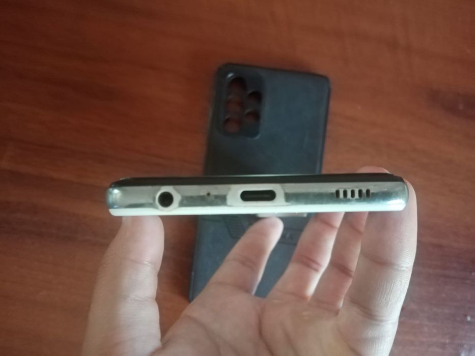 Samsung A52 - 256гб в отличном состояние
