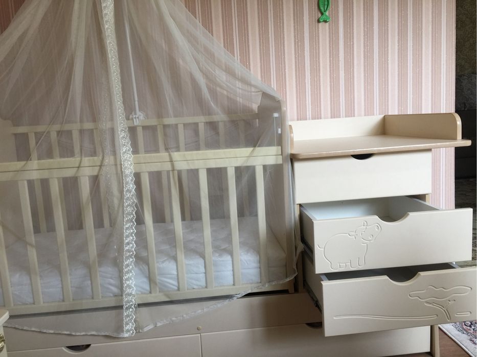 Продам детскую кровать