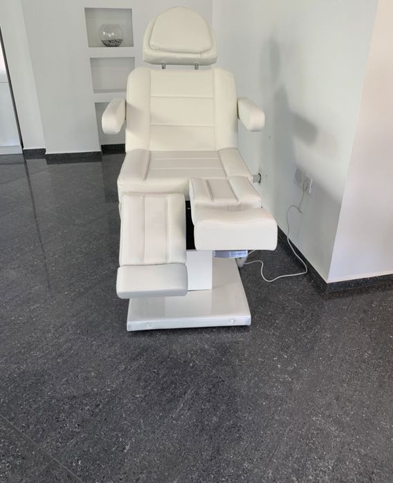 Електрически столове за педикюр с 3 мотора – НОВИ