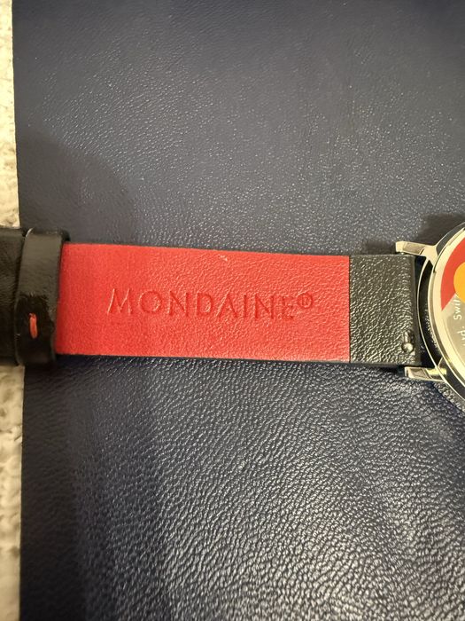 Ceas original Mondaine