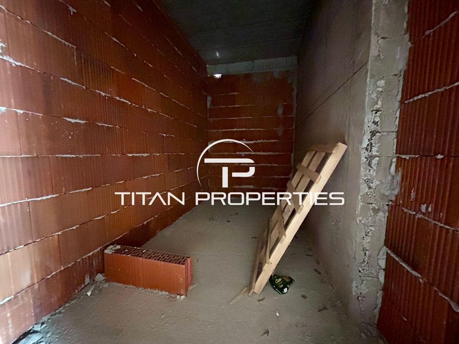 Продава се Тристаен апартамент в Пловдив, Южен - 128 кв.м за 727 €/кв.м - Снимка #6