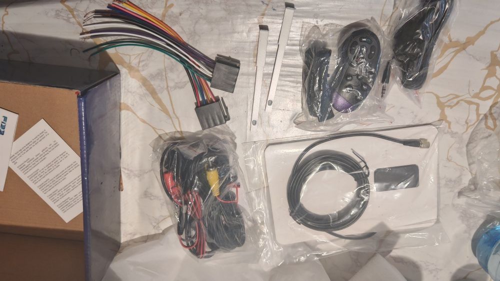 Мултимедиен плеър за кола