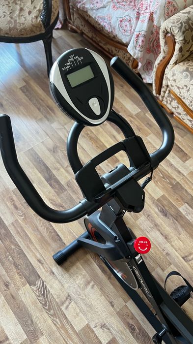 Велотренажер Genau Spin Bike W101 — в отличном состоянии