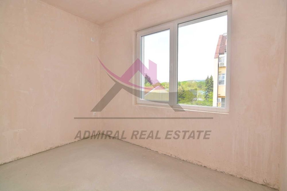 Продава се Четиристаен апартамент в Варна, Цветен квартал - 132 кв.м за 1887 €/кв.м - Снимка #8