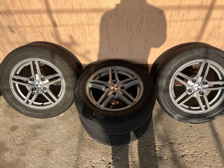 r15 vossen 185/65/15 Gentra