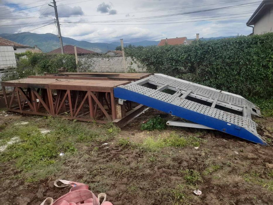 Товарна рампа за техника