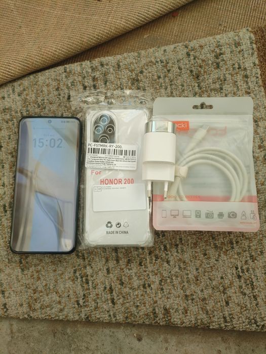 Най-разумният избор, 512GB! Нов Honor 200, протектори, зарядно и кабел