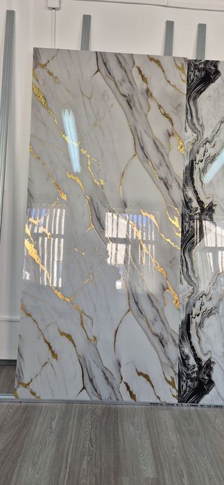 Panouri imitație marmură.