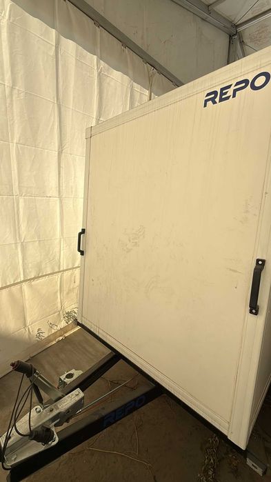Remorcă furgon REPO 260 x 160 x 190 cm, ușă rampă – garanție 1 an