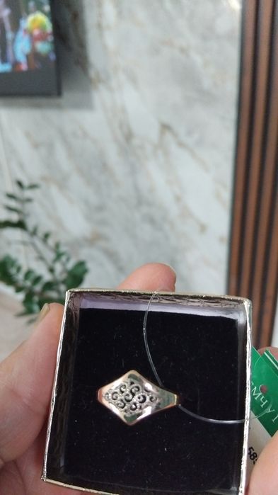 Продам колечко  18 размер