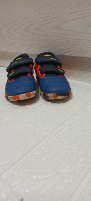 Обувки маратонки за момче joma