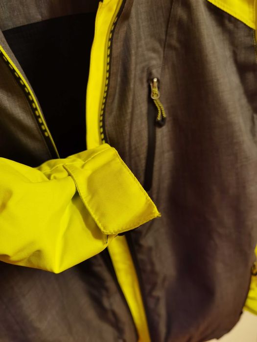 Geaca iarna/ski Crivit, groasa, impermeabila, marimea S, noua