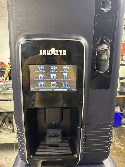 Vindem espressor minivending